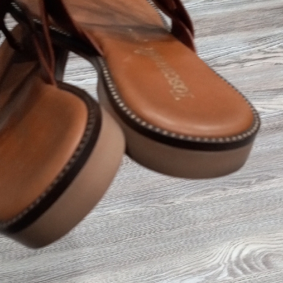 Toscanella Corinne Flat Sandal Women's Brown Sandals Size 9.5 - Picture 8 of 14